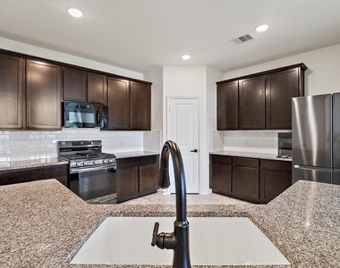 14411 Black Cherry Hills Street - Photo Thumbnail 9