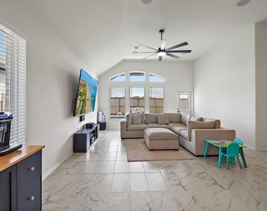 14411 Black Cherry Hills Street - Photo Thumbnail 7
