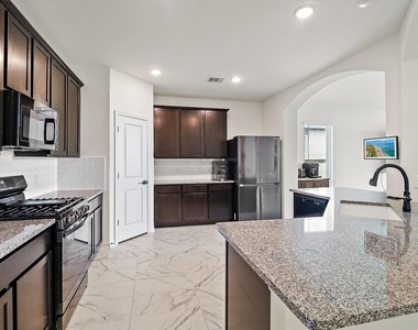 14411 Black Cherry Hills Street - Photo Thumbnail 8