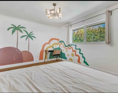 3107 Cherry Creek Drive - Photo Thumbnail 7