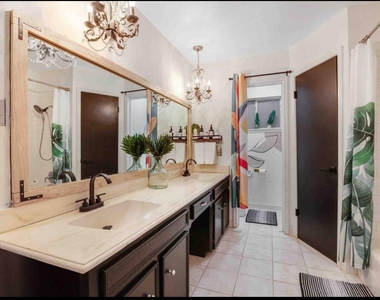 3107 Cherry Creek Drive - Photo Thumbnail 9