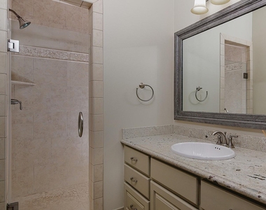 514 Cortlandt Street - Photo Thumbnail 8