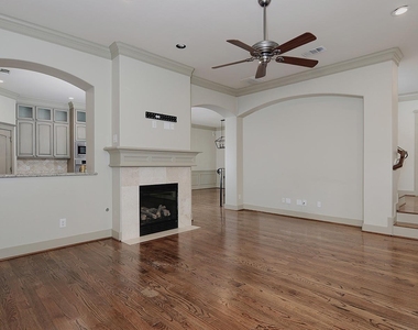 514 Cortlandt Street - Photo Thumbnail 19