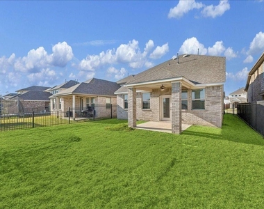756 Lake Lacosta Dr - Photo Thumbnail 19