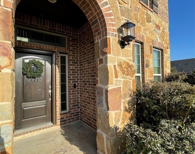 1915 Orchard Berry Lane - Photo Thumbnail 1