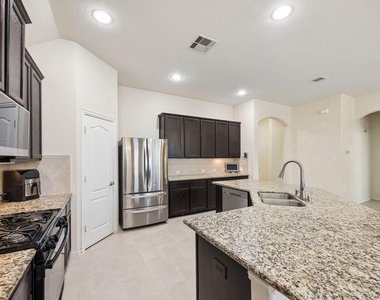 24631 Forest Hiker Court - Photo Thumbnail 7