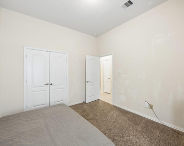 24631 Forest Hiker Court - Photo Thumbnail 18