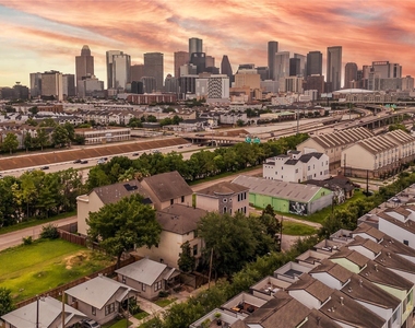 2808 St Emanuel Street - Photo Thumbnail 24