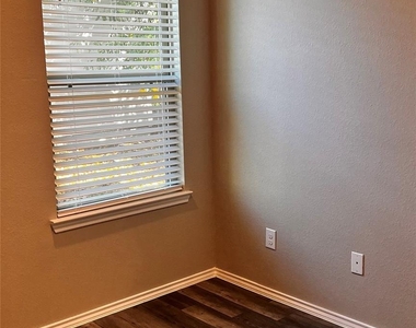 16720 E Forrestal - Photo Thumbnail 17
