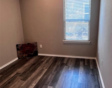 16720 E Forrestal - Photo Thumbnail 14
