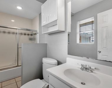 4750 Sanford Road - Photo Thumbnail 10