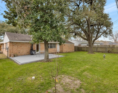 4750 Sanford Road - Photo Thumbnail 12