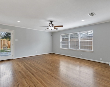 4750 Sanford Road - Photo Thumbnail 3