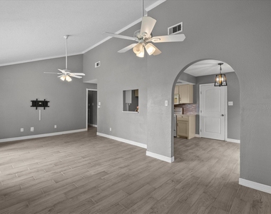11731 Flushing Meadows Drive - Photo Thumbnail 12