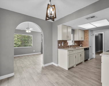11731 Flushing Meadows Drive - Photo Thumbnail 8