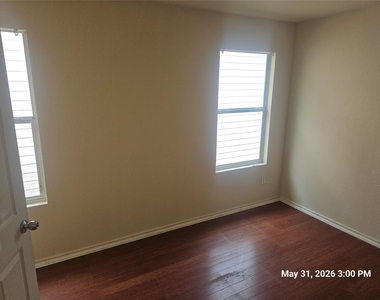 843 Darbydale Crossing Lane - Photo Thumbnail 13