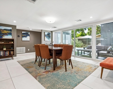 9769 Oak Point Drive - Photo Thumbnail 12