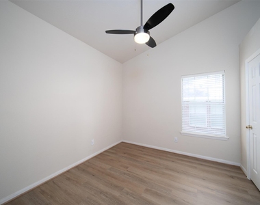18 Painted Canyon Place - Photo Thumbnail 18