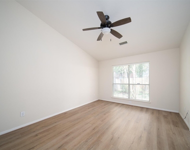 18 Painted Canyon Place - Photo Thumbnail 11