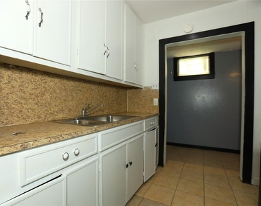 302 Circle Way - Photo Thumbnail 5