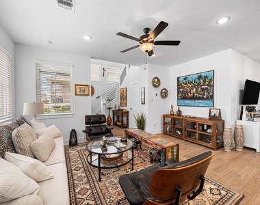 7618 Redbud Orchard Road - Photo Thumbnail 4