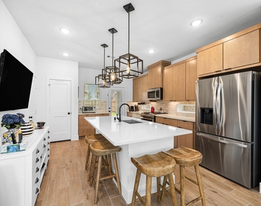 7618 Redbud Orchard Road - Photo Thumbnail 6