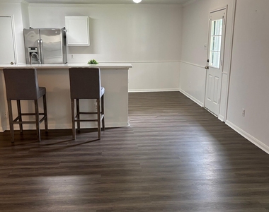 9217 Mohawk Drive - Photo Thumbnail 9