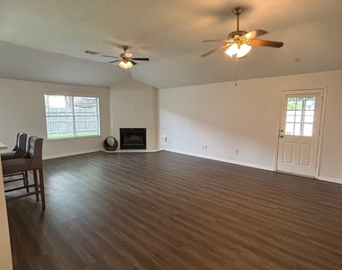 9217 Mohawk Drive - Photo Thumbnail 10