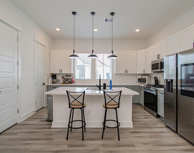 8325 Springwood Creek Lane - Photo Thumbnail 19