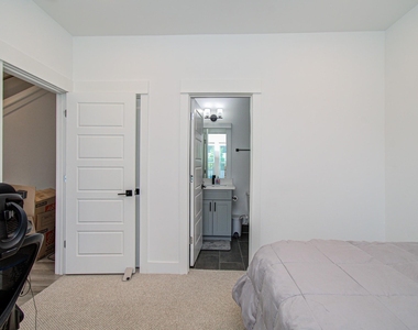 8325 Springwood Creek Lane - Photo Thumbnail 9