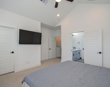 8325 Springwood Creek Lane - Photo Thumbnail 29