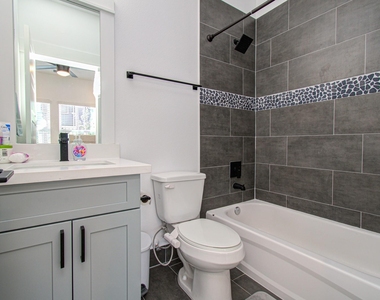 8325 Springwood Creek Lane - Photo Thumbnail 10