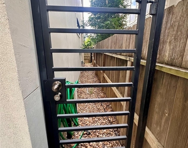 5707 Maxie Street - Photo Thumbnail 25