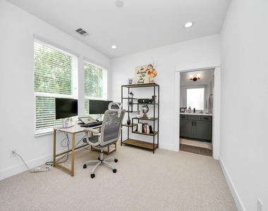 1066 Mansfield Street - Photo Thumbnail 32
