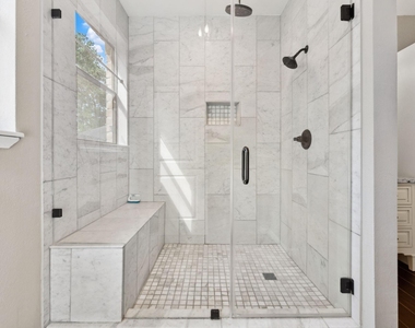 3202 Breezy Pines Court - Photo Thumbnail 14