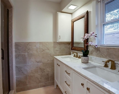 4327 Wigton Drive - Photo Thumbnail 10
