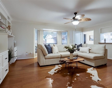 4327 Wigton Drive - Photo Thumbnail 8