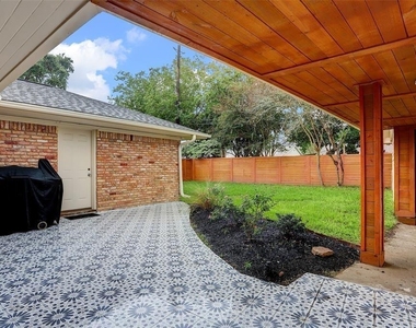 4327 Wigton Drive - Photo Thumbnail 14