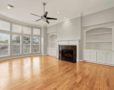 822 Stuart Street - Photo Thumbnail 12