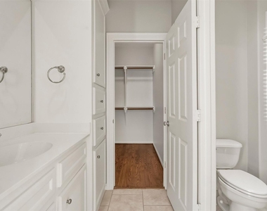 822 Stuart Street - Photo Thumbnail 19