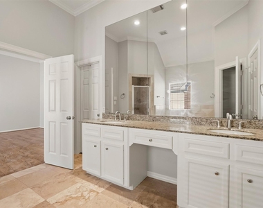822 Stuart Street - Photo Thumbnail 25