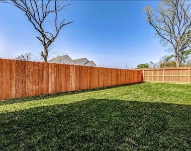2206 Dolly Wright Street - Photo Thumbnail 19