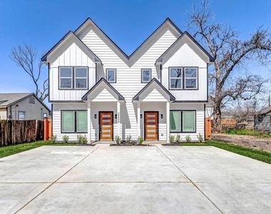 2206 Dolly Wright Street - Photo Thumbnail 1