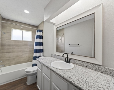 9906 Rocky Hollow Road - Photo Thumbnail 14