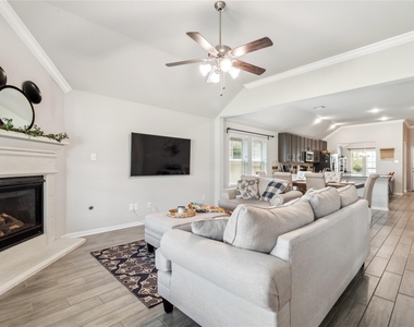 32622 Harvest Valley Drive - Photo Thumbnail 7