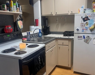 707 Avenue J - Photo Thumbnail 4