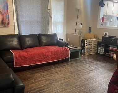 707 Avenue J - Photo Thumbnail 1