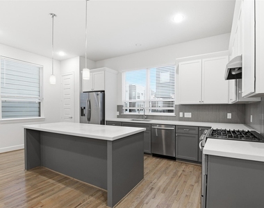 2733 Eado Edge Court - Photo Thumbnail 9