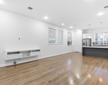 2733 Eado Edge Court - Photo Thumbnail 14
