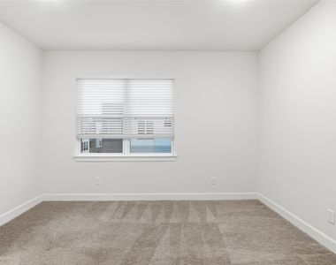 2733 Eado Edge Court - Photo Thumbnail 16
